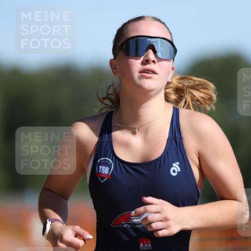 07.09.2025 - 19. Norderstedt Triathlon Michael Strokosch http://msf.ph/oto/8810882 07.09.2025 11:39:44 Laufen 1193 meine-sportfotos.de