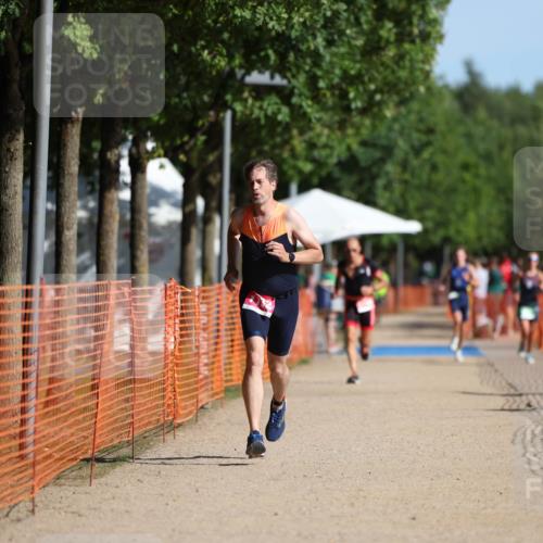 07.09.2025 - 19. Norderstedt Triathlon Michael Strokosch http://msf.ph/oto/8810989 07.09.2025 10:41:36 Laufen 663, 1132 meine-sportfotos.de