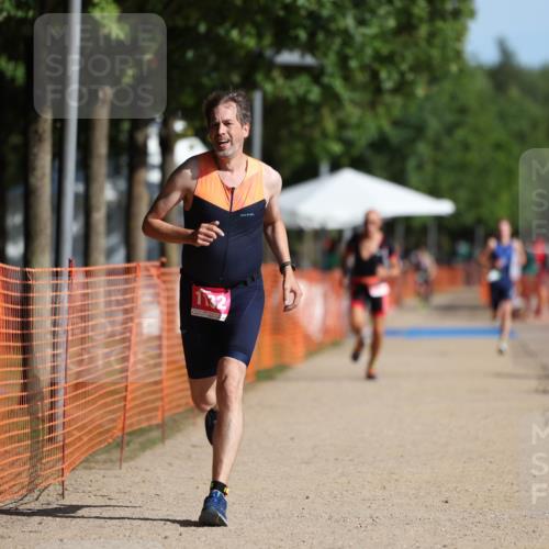 07.09.2025 - 19. Norderstedt Triathlon Michael Strokosch http://msf.ph/oto/8811065 07.09.2025 10:41:38 Laufen 663, 1132 meine-sportfotos.de