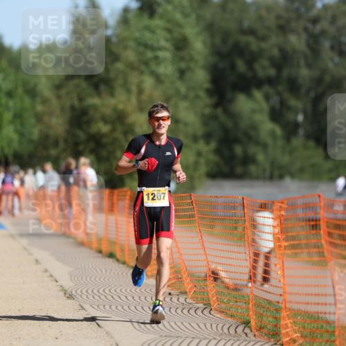 07.09.2025 - 19. Norderstedt Triathlon Michael Strokosch http://msf.ph/oto/8811098 07.09.2025 11:39:58 Laufen 199, 1207, 1335 meine-sportfotos.de
