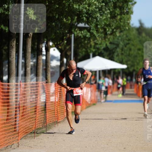 07.09.2025 - 19. Norderstedt Triathlon Michael Strokosch http://msf.ph/oto/8811170 07.09.2025 10:41:43 Laufen 657, 673, 1132, 1148 meine-sportfotos.de