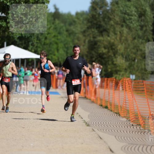 07.09.2025 - 19. Norderstedt Triathlon Michael Strokosch http://msf.ph/oto/8811184 07.09.2025 11:40:07 Laufen 196, 1171, 1323 meine-sportfotos.de