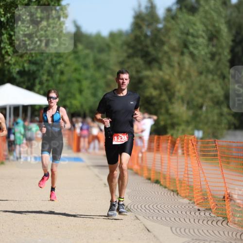 07.09.2025 - 19. Norderstedt Triathlon Michael Strokosch http://msf.ph/oto/8811214 07.09.2025 11:40:08 Laufen 196, 1171, 1323 meine-sportfotos.de