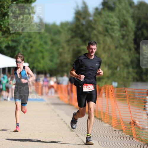 07.09.2025 - 19. Norderstedt Triathlon Michael Strokosch http://msf.ph/oto/8811240 07.09.2025 11:40:09 Laufen 196, 1171, 1323 meine-sportfotos.de
