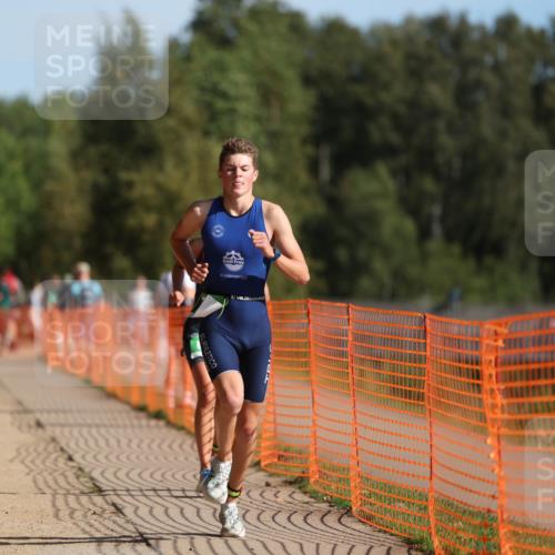 07.09.2025 - 19. Norderstedt Triathlon Michael Strokosch http://msf.ph/oto/8811256 07.09.2025 10:41:46 Laufen 657, 673, 1148 meine-sportfotos.de