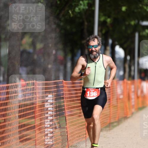 07.09.2025 - 19. Norderstedt Triathlon Michael Strokosch http://msf.ph/oto/8811287 07.09.2025 11:40:11 Laufen 196, 1171, 1323 meine-sportfotos.de