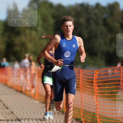 07.09.2025 - 19. Norderstedt Triathlon Michael Strokosch http://msf.ph/oto/8811294 07.09.2025 10:41:47 Laufen 657, 673, 1148 meine-sportfotos.de