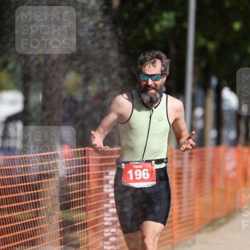 07.09.2025 - 19. Norderstedt Triathlon Michael Strokosch http://msf.ph/oto/8811311 07.09.2025 11:40:12 Laufen 196, 1171, 1323 meine-sportfotos.de