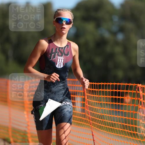 07.09.2025 - 19. Norderstedt Triathlon Michael Strokosch http://msf.ph/oto/8811344 07.09.2025 10:41:50 Laufen 657, 673, 1148 meine-sportfotos.de