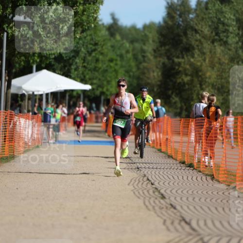 07.09.2025 - 19. Norderstedt Triathlon Michael Strokosch http://msf.ph/oto/8811360 07.09.2025 10:41:57 Laufen 667 meine-sportfotos.de