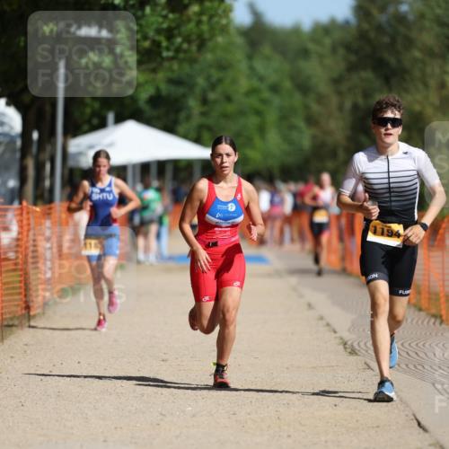 07.09.2025 - 19. Norderstedt Triathlon Michael Strokosch http://msf.ph/oto/8811382 07.09.2025 11:40:24 Laufen 1185, 1189, 1194 meine-sportfotos.de