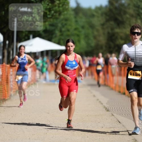 07.09.2025 - 19. Norderstedt Triathlon Michael Strokosch http://msf.ph/oto/8811407 07.09.2025 11:40:25 Laufen 1185, 1189, 1194 meine-sportfotos.de