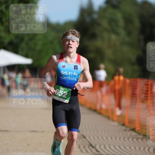 07.09.2025 - 19. Norderstedt Triathlon Michael Strokosch http://msf.ph/oto/8811912 07.09.2025 10:42:33 Laufen 652, 672, 686 meine-sportfotos.de