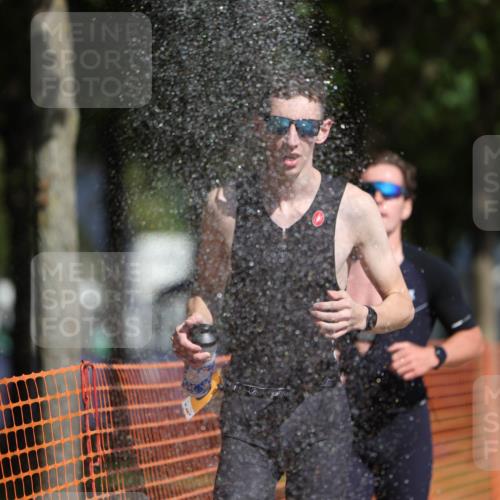 07.09.2025 - 19. Norderstedt Triathlon Michael Strokosch http://msf.ph/oto/8811968 07.09.2025 11:41:05 Laufen 1198, 1200 meine-sportfotos.de