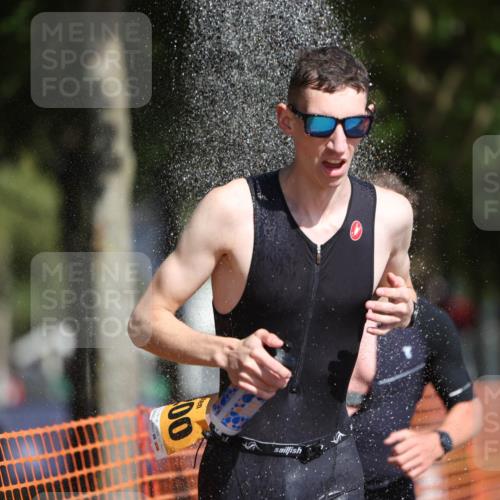 07.09.2025 - 19. Norderstedt Triathlon Michael Strokosch http://msf.ph/oto/8811987 07.09.2025 11:41:05 Laufen 1198, 1200 meine-sportfotos.de