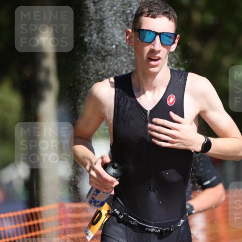 07.09.2025 - 19. Norderstedt Triathlon Michael Strokosch http://msf.ph/oto/8811995 07.09.2025 11:41:06 Laufen 1198, 1200 meine-sportfotos.de