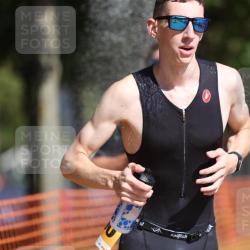 07.09.2025 - 19. Norderstedt Triathlon Michael Strokosch http://msf.ph/oto/8812002 07.09.2025 11:41:06 Laufen 1198, 1200 meine-sportfotos.de