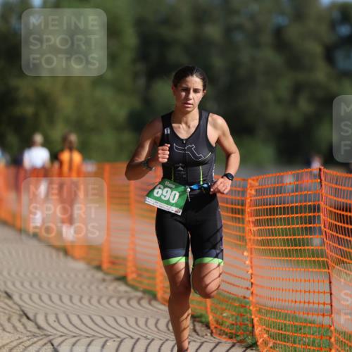 07.09.2025 - 19. Norderstedt Triathlon Michael Strokosch http://msf.ph/oto/8812171 07.09.2025 10:42:44 Laufen 112, 690 meine-sportfotos.de