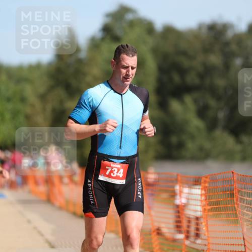 07.09.2025 - 19. Norderstedt Triathlon Michael Strokosch http://msf.ph/oto/8812228 07.09.2025 11:41:44 Laufen 734, 1155 meine-sportfotos.de