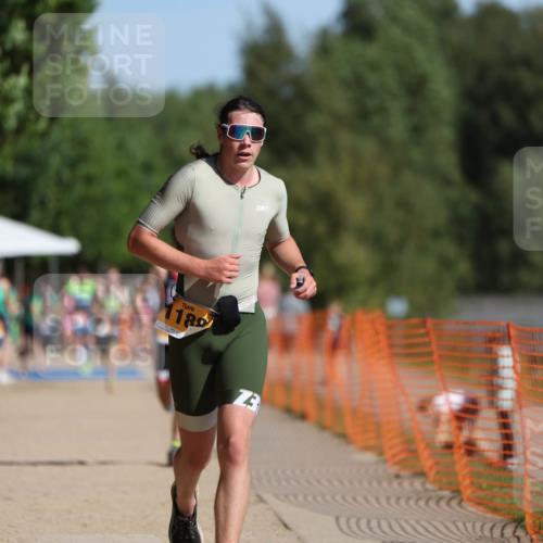 07.09.2025 - 19. Norderstedt Triathlon Michael Strokosch http://msf.ph/oto/8812403 07.09.2025 11:41:51 Laufen 1155, 1183, 1188 meine-sportfotos.de