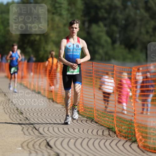 07.09.2025 - 19. Norderstedt Triathlon Michael Strokosch http://msf.ph/oto/8812421 07.09.2025 10:43:22 Laufen 684 meine-sportfotos.de