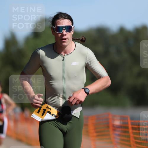 07.09.2025 - 19. Norderstedt Triathlon Michael Strokosch http://msf.ph/oto/8812452 07.09.2025 11:41:53 Laufen 1183, 1188 meine-sportfotos.de