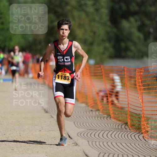 07.09.2025 - 19. Norderstedt Triathlon Michael Strokosch http://msf.ph/oto/8812481 07.09.2025 11:41:54 Laufen 1164, 1183, 1188 meine-sportfotos.de
