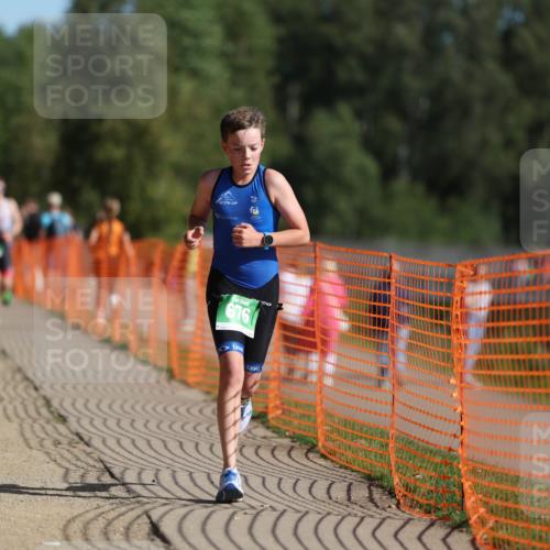 07.09.2025 - 19. Norderstedt Triathlon Michael Strokosch http://msf.ph/oto/8812571 07.09.2025 10:43:28 Laufen 676, 684 meine-sportfotos.de