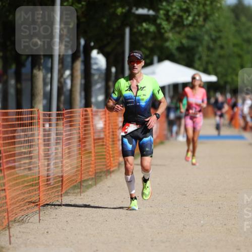 07.09.2025 - 19. Norderstedt Triathlon Michael Strokosch http://msf.ph/oto/8812719 07.09.2025 11:42:08 Laufen 200, 1180, 1314 meine-sportfotos.de