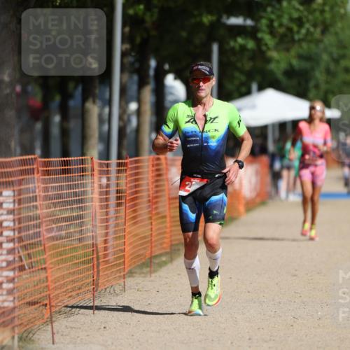 07.09.2025 - 19. Norderstedt Triathlon Michael Strokosch http://msf.ph/oto/8812735 07.09.2025 11:42:08 Laufen 200, 1180, 1314 meine-sportfotos.de