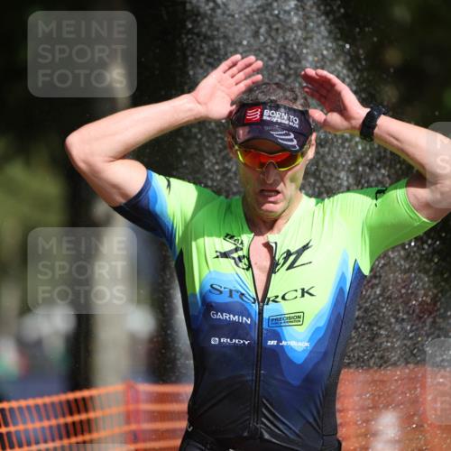 07.09.2025 - 19. Norderstedt Triathlon Michael Strokosch http://msf.ph/oto/8812832 07.09.2025 11:42:12 Laufen 200, 1314 meine-sportfotos.de