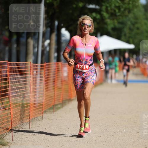 07.09.2025 - 19. Norderstedt Triathlon Michael Strokosch http://msf.ph/oto/8812862 07.09.2025 11:42:14 Laufen 200, 1314 meine-sportfotos.de