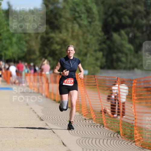 07.09.2025 - 19. Norderstedt Triathlon Michael Strokosch http://msf.ph/oto/8813045 07.09.2025 11:42:23 Laufen 1257 meine-sportfotos.de