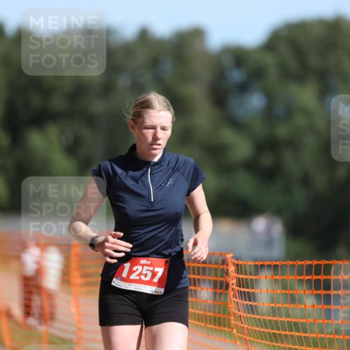 07.09.2025 - 19. Norderstedt Triathlon Michael Strokosch http://msf.ph/oto/8813131 07.09.2025 11:42:26 Laufen 1257 meine-sportfotos.de
