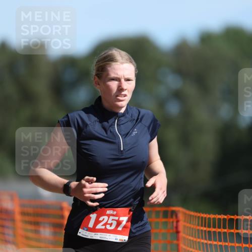 07.09.2025 - 19. Norderstedt Triathlon Michael Strokosch http://msf.ph/oto/8813151 07.09.2025 11:42:27 Laufen 1257 meine-sportfotos.de