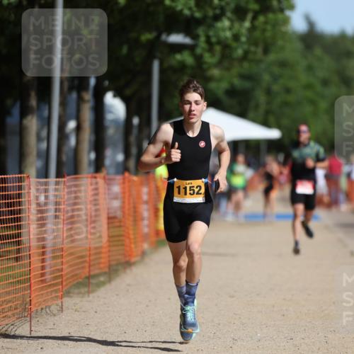 07.09.2025 - 19. Norderstedt Triathlon Michael Strokosch http://msf.ph/oto/8813219 07.09.2025 11:42:34 Laufen 1152, 1395 meine-sportfotos.de