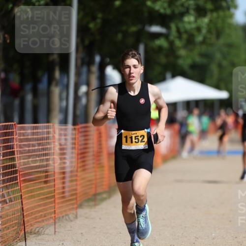 07.09.2025 - 19. Norderstedt Triathlon Michael Strokosch http://msf.ph/oto/8813232 07.09.2025 11:42:35 Laufen 1152, 1395 meine-sportfotos.de
