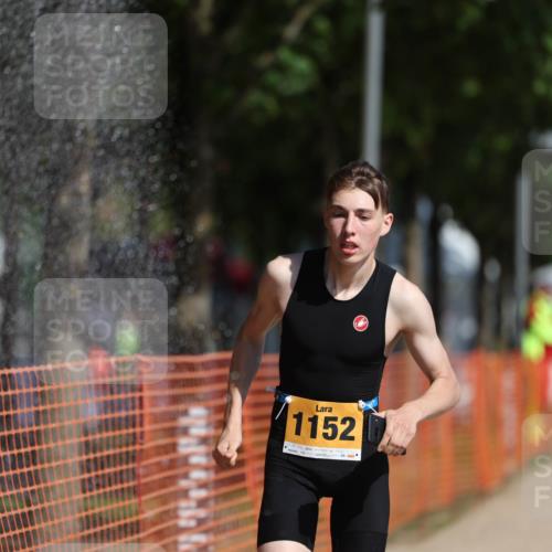 07.09.2025 - 19. Norderstedt Triathlon Michael Strokosch http://msf.ph/oto/8813262 07.09.2025 11:42:36 Laufen 1152, 1395 meine-sportfotos.de