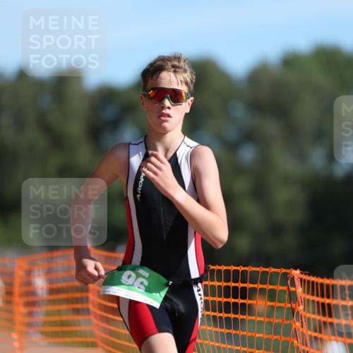 07.09.2025 - 19. Norderstedt Triathlon Michael Strokosch http://msf.ph/oto/8813292 07.09.2025 10:44:10 Laufen 96, 109, 134 meine-sportfotos.de