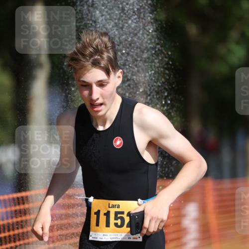 07.09.2025 - 19. Norderstedt Triathlon Michael Strokosch http://msf.ph/oto/8813297 07.09.2025 11:42:36 Laufen 1152, 1395 meine-sportfotos.de