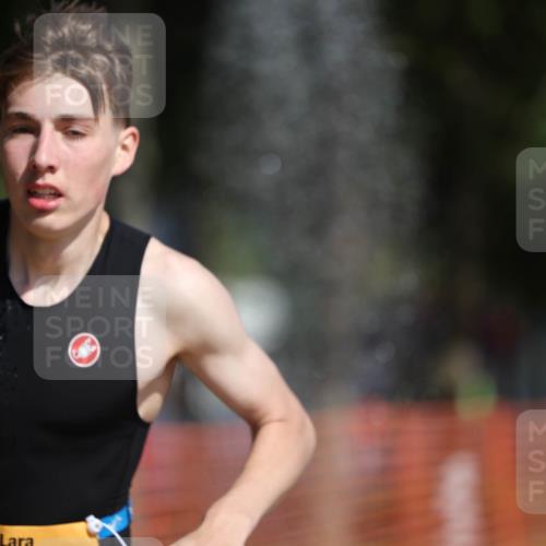 07.09.2025 - 19. Norderstedt Triathlon Michael Strokosch http://msf.ph/oto/8813309 07.09.2025 11:42:37 Laufen 1152, 1395 meine-sportfotos.de