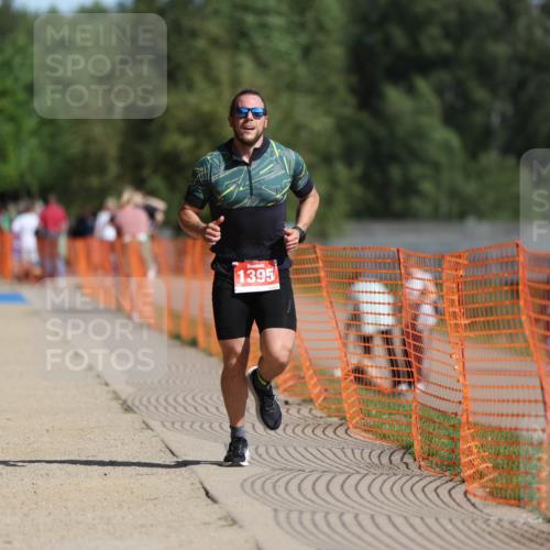 07.09.2025 - 19. Norderstedt Triathlon Michael Strokosch http://msf.ph/oto/8813342 07.09.2025 11:42:39 Laufen 1152, 1395 meine-sportfotos.de
