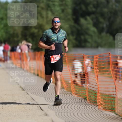 07.09.2025 - 19. Norderstedt Triathlon Michael Strokosch http://msf.ph/oto/8813349 07.09.2025 11:42:39 Laufen 1152, 1395 meine-sportfotos.de