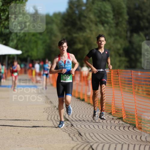 07.09.2025 - 19. Norderstedt Triathlon Michael Strokosch http://msf.ph/oto/8813751 07.09.2025 10:44:47 Laufen 102, 651 meine-sportfotos.de