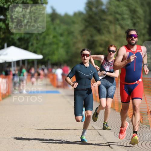 07.09.2025 - 19. Norderstedt Triathlon Michael Strokosch http://msf.ph/oto/8813823 07.09.2025 11:43:18 Laufen 238, 1182, 1227 meine-sportfotos.de