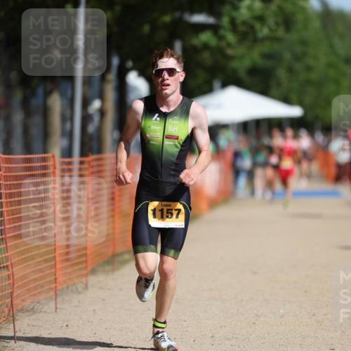 07.09.2025 - 19. Norderstedt Triathlon Michael Strokosch http://msf.ph/oto/8814050 07.09.2025 11:43:39 Laufen 1157, 1390 meine-sportfotos.de