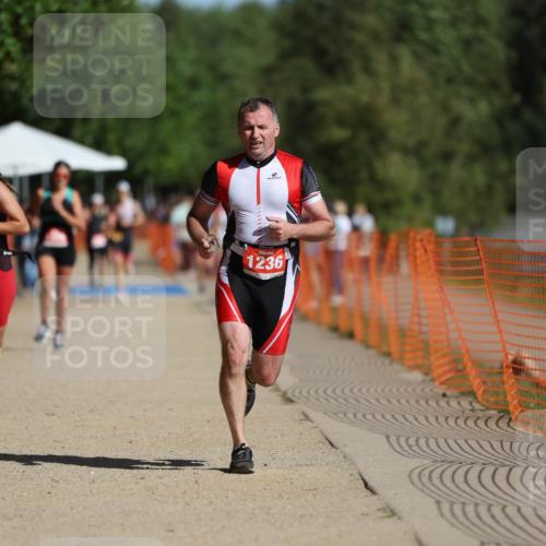 07.09.2025 - 19. Norderstedt Triathlon Michael Strokosch http://msf.ph/oto/8814270 07.09.2025 11:43:47 Laufen 1196, 1236, 1390 meine-sportfotos.de