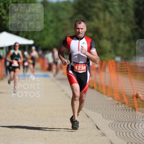 07.09.2025 - 19. Norderstedt Triathlon Michael Strokosch http://msf.ph/oto/8814286 07.09.2025 11:43:48 Laufen 1196, 1236, 1390 meine-sportfotos.de