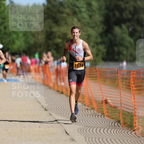 07.09.2025 - 19. Norderstedt Triathlon Michael Strokosch http://msf.ph/oto/8814535 07.09.2025 11:44:00 Laufen 1174, 1176, 1308 meine-sportfotos.de
