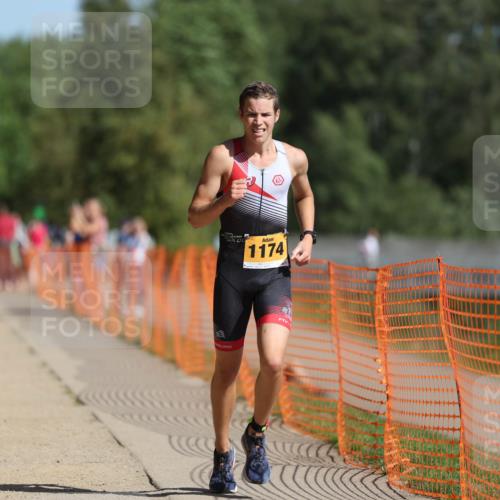 07.09.2025 - 19. Norderstedt Triathlon Michael Strokosch http://msf.ph/oto/8814566 07.09.2025 11:44:01 Laufen 1174, 1176, 1308 meine-sportfotos.de